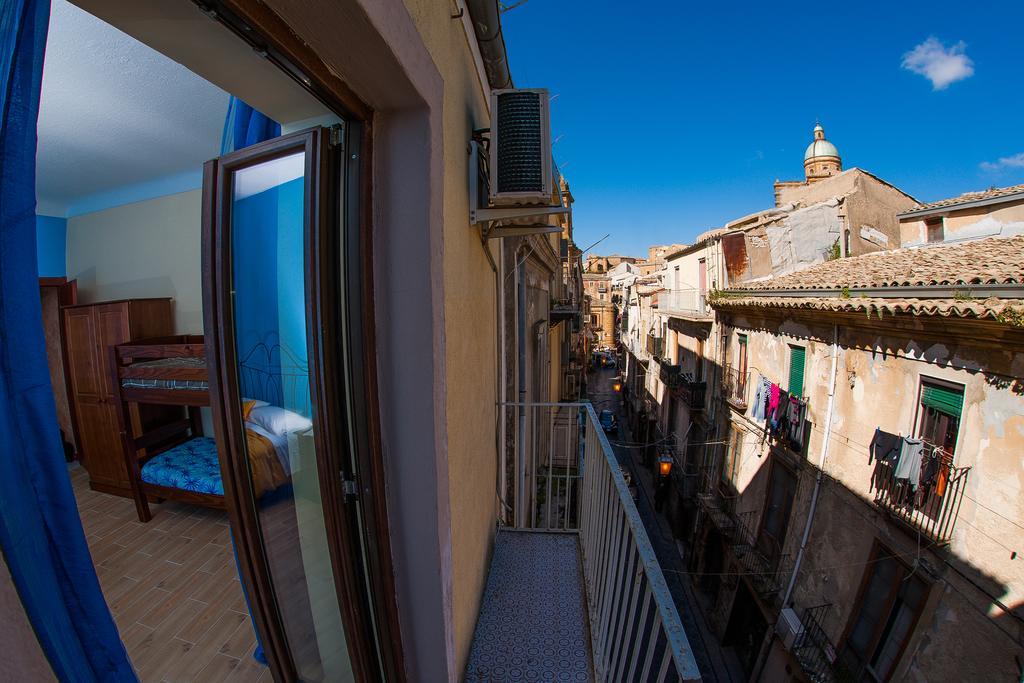 Umberto 33 Bed and Breakfast Πιάτσα Αρμερίνα Δωμάτιο φωτογραφία
