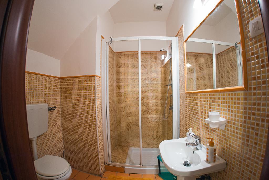 Umberto 33 Bed and Breakfast Πιάτσα Αρμερίνα Δωμάτιο φωτογραφία