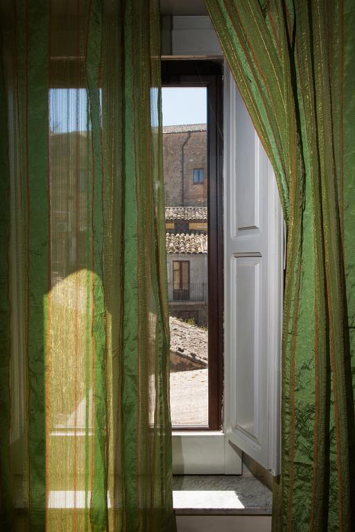 Umberto 33 Bed and Breakfast Πιάτσα Αρμερίνα Δωμάτιο φωτογραφία